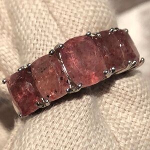 Genuine African Strawberry Quartz Ring NWOTS